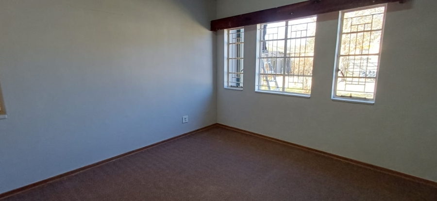 To Let 4 Bedroom Property for Rent in Hospitaalheuwel Free State